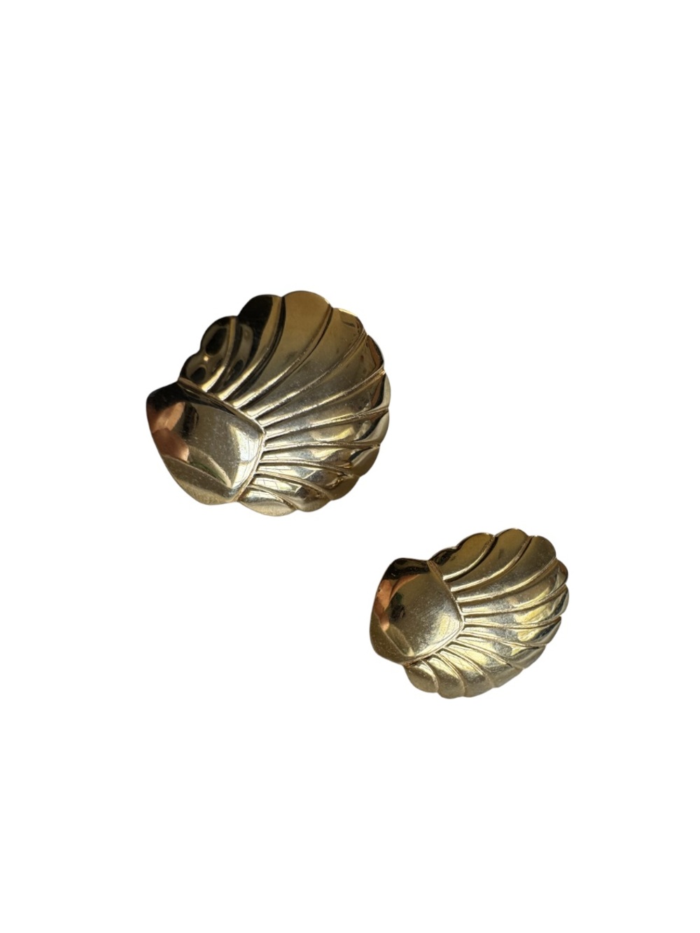 Gold Shell Motif Clip-On Earrings